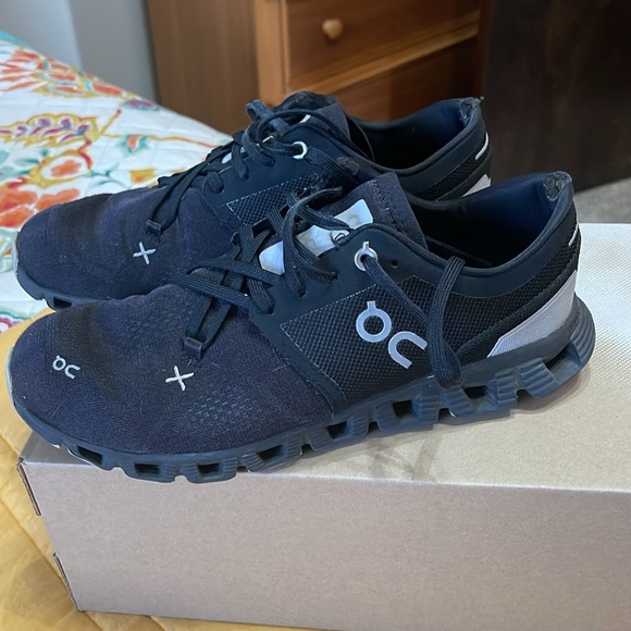 On Cloud X 3 Sneaker Black womens 8 - Picture 4 of 10